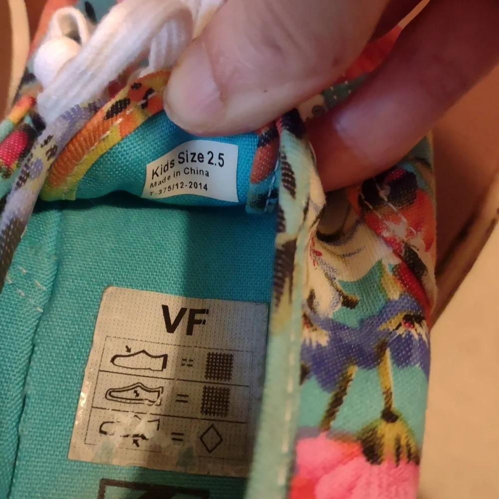 Kids‎ Vans Off The Wall Floral Sneakers 2.5 Casual Lightweight Lace Up